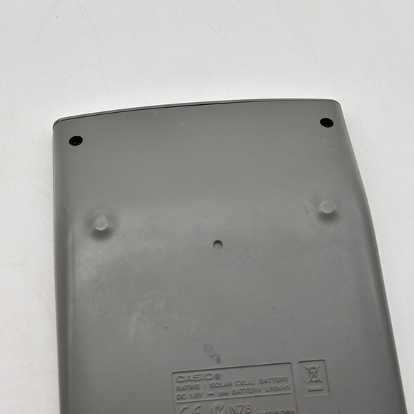 Casio MS-80S Two Way Power Solar Digital Calculator - Picture 9 of 11